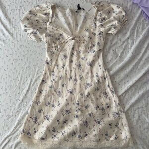 (nwt) floral puff sleeve dress